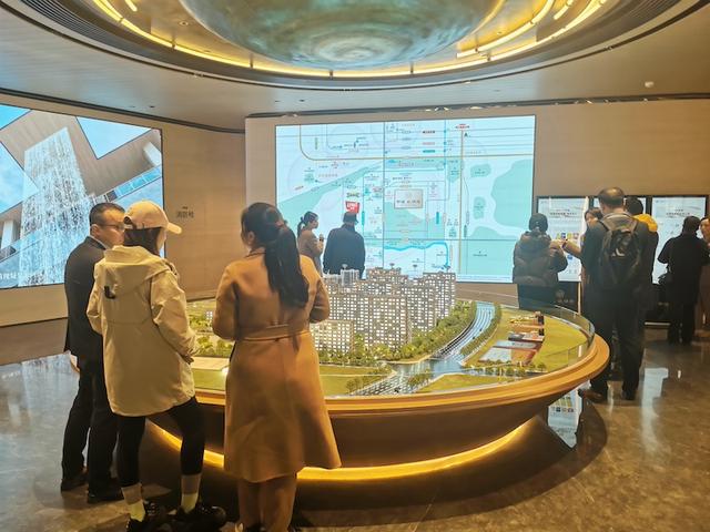 《中国经营报》记者走访北京新房、二手房市场
